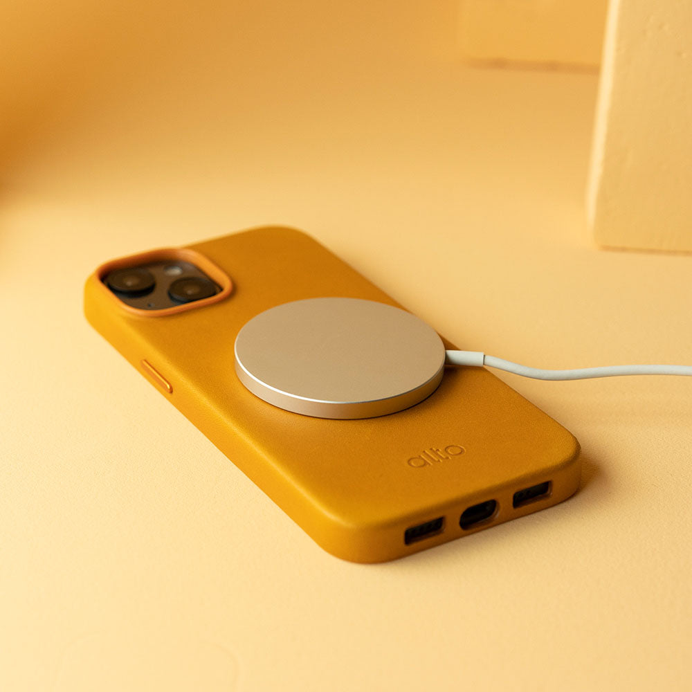 惜福品 - iPhone 14/iPhone 16e - Clop 磁吸皮革手機殼 - 焦糖棕