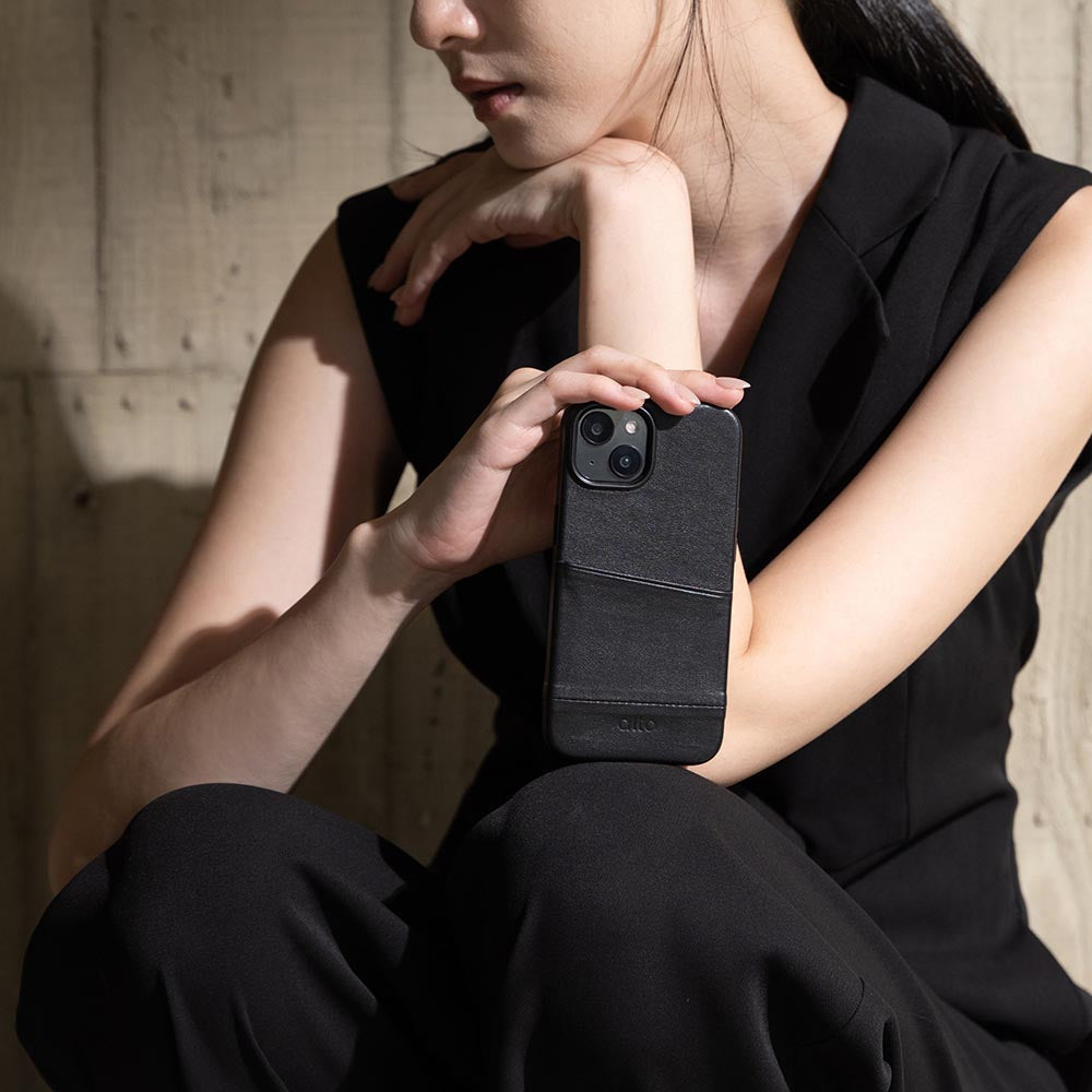 惜福品 - iPhone 14/iPhone 16e - Metro 插卡皮革手機殼 - 渡鴉黑