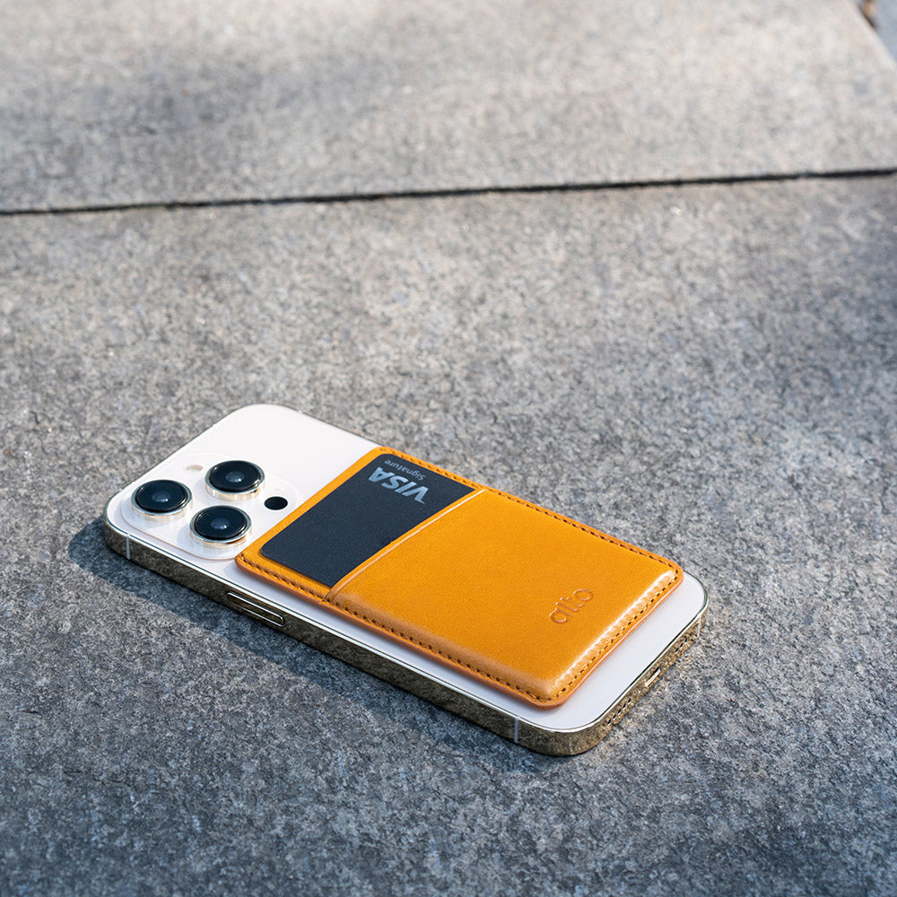 惜福品 - iPhone 磁吸皮革卡套 - 焦糖棕
