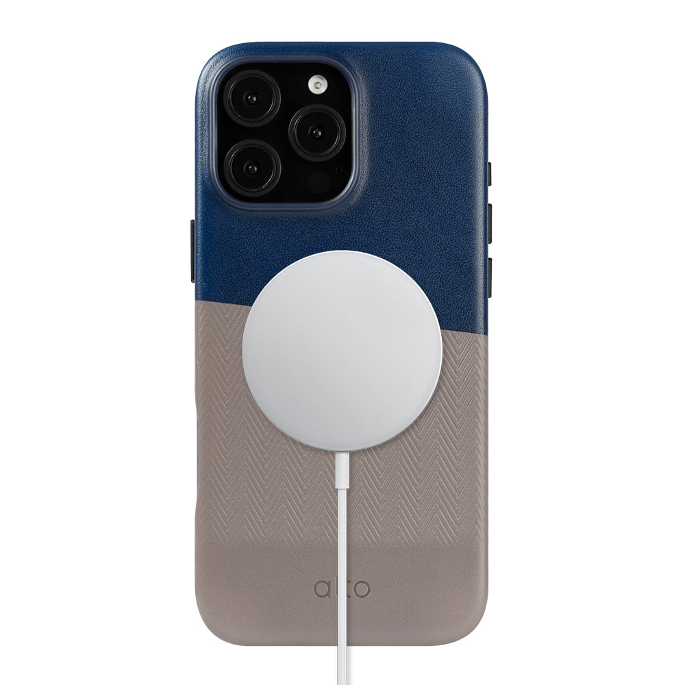 惜福品 - iPhone 16 Pro Max - Herring 磁吸壓紋皮革手機殼 - 海軍藍/礫石灰