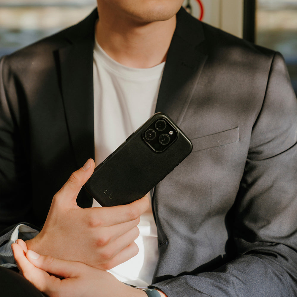 惜福品 - iPhone 16 Pro Max - Clop 磁吸皮革手機殼 - 渡鴉黑