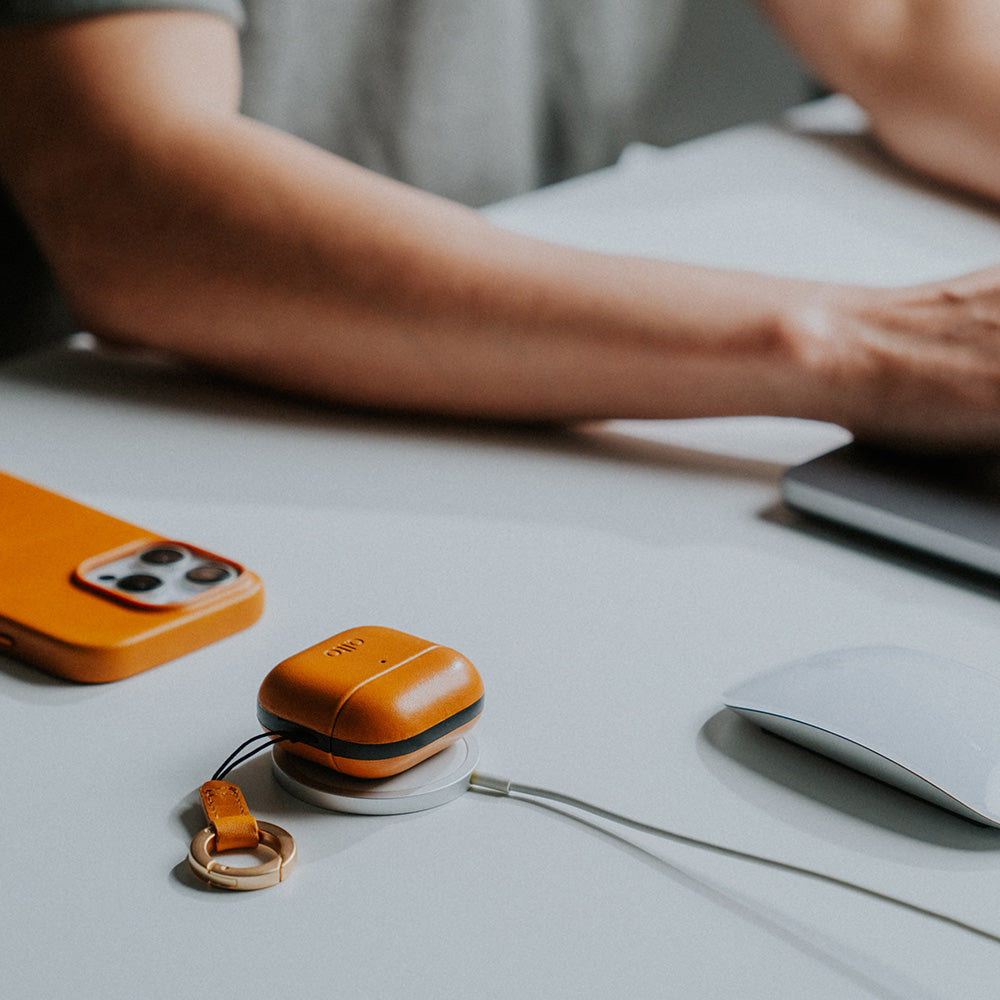 惜福品 - AirPods 4 皮革保護套 - 焦糖棕