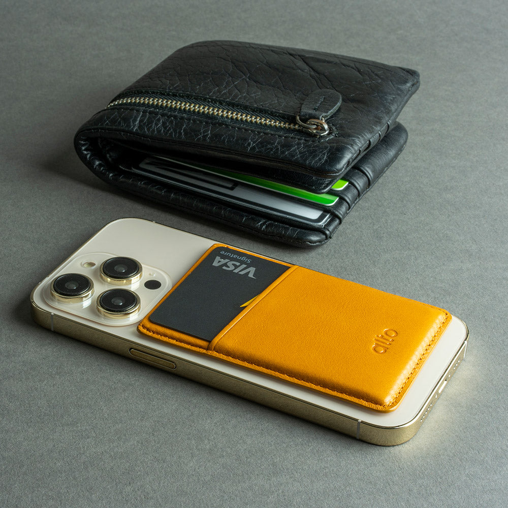 惜福品 - iPhone 磁吸皮革卡套 - 焦糖棕