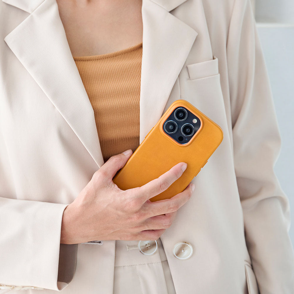 惜福品 - iPhone 14/iPhone 16e - Original 經典皮革手機殼 - 焦糖棕